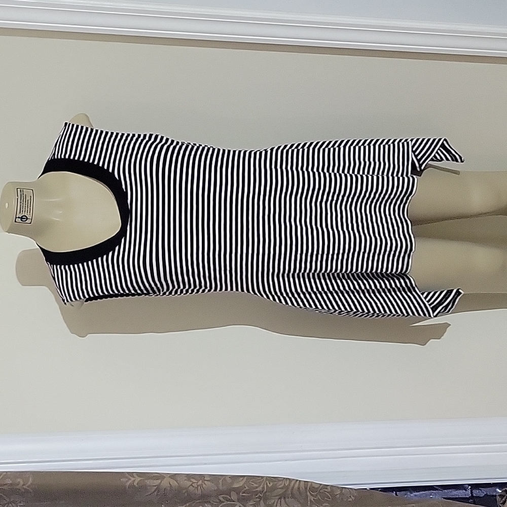 Black and White Striped Sleeveless Top